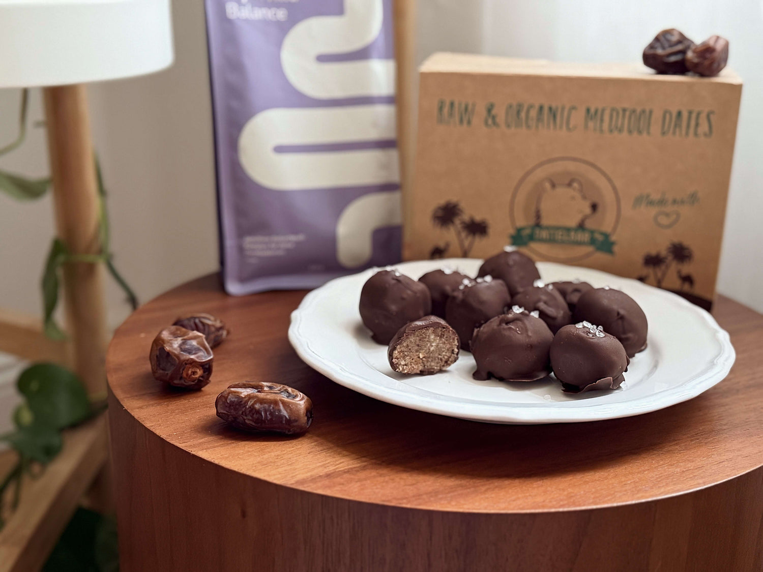 Gesunder Energy Snack für Darm und Gehirn: Dattel-Walnuss-Balls mit myBioma Balance - myBioma