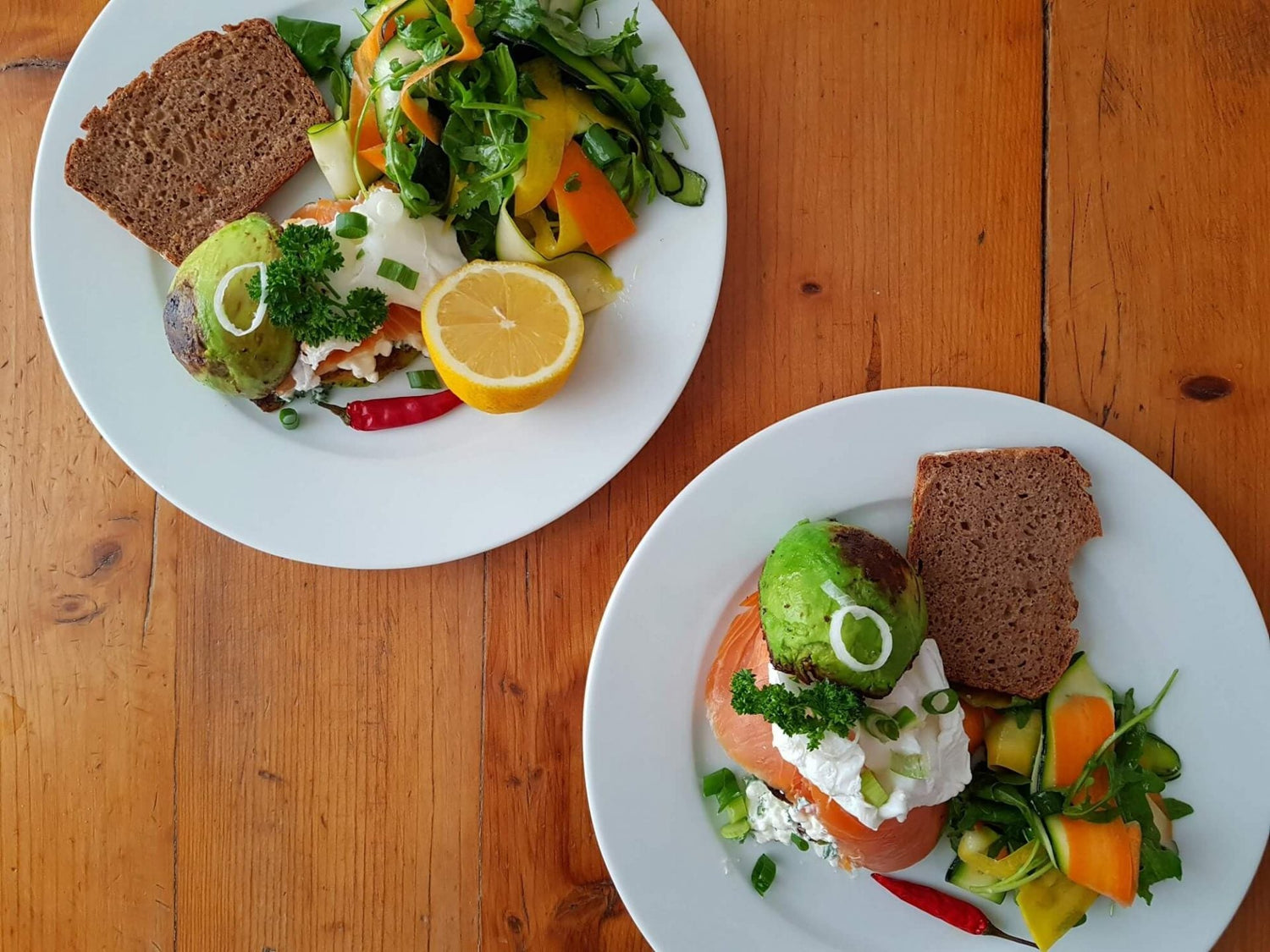 Fantastische Low-Carb Avocado Burger - myBioma